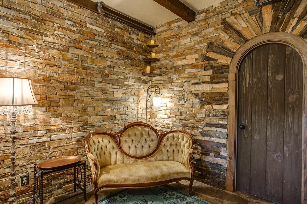 Storybook Riverside Inn Leavenworth Bagian luar foto